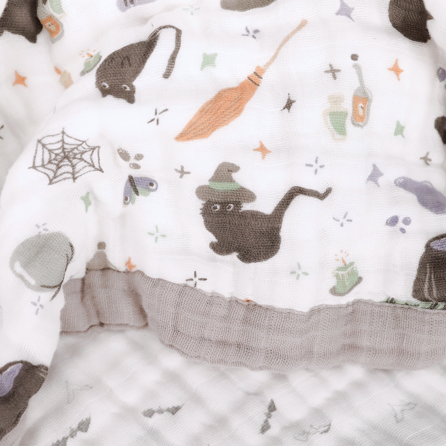 Cotton Muslin Baby Quilt - Cats and Cauldrons