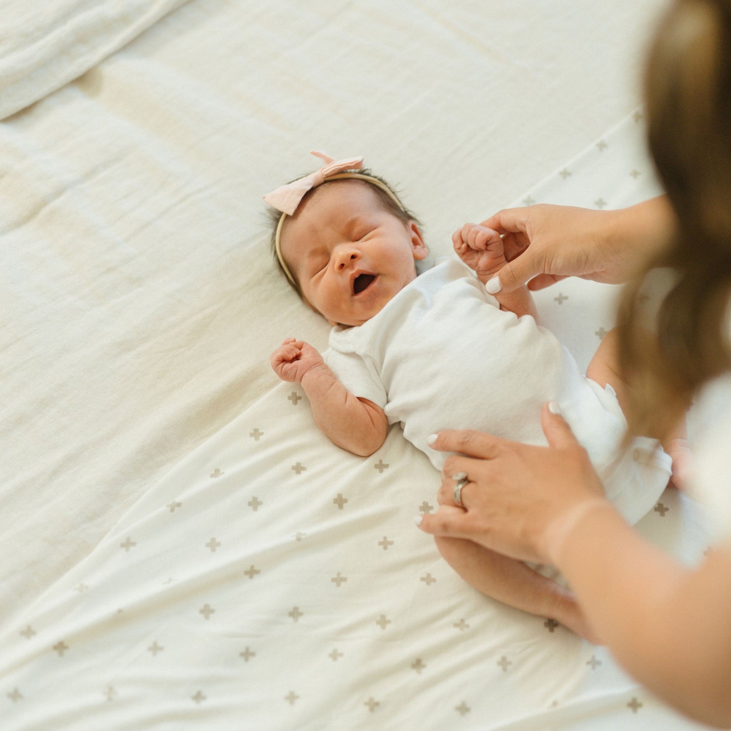 Stretch Knit Swaddle Blanket - Grey Cross