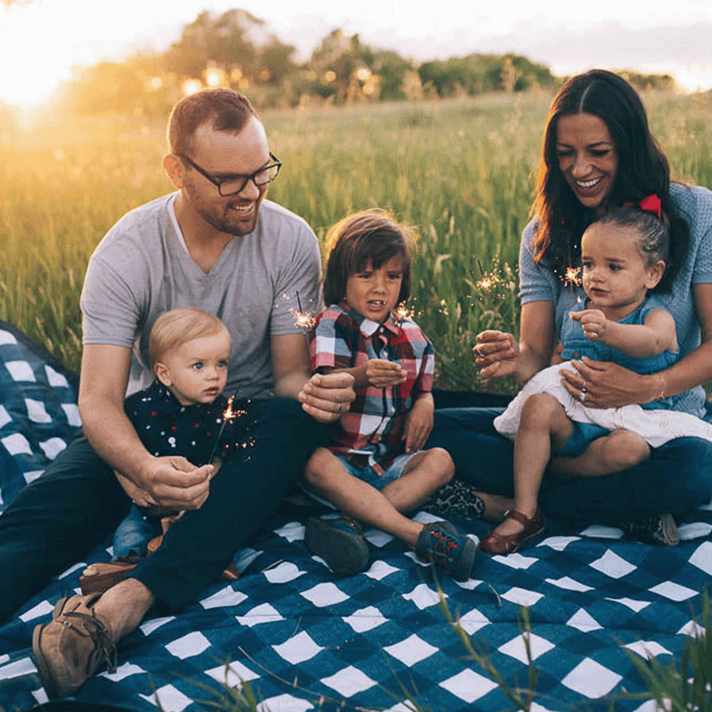 Outdoor Blanket - Navy Plaid