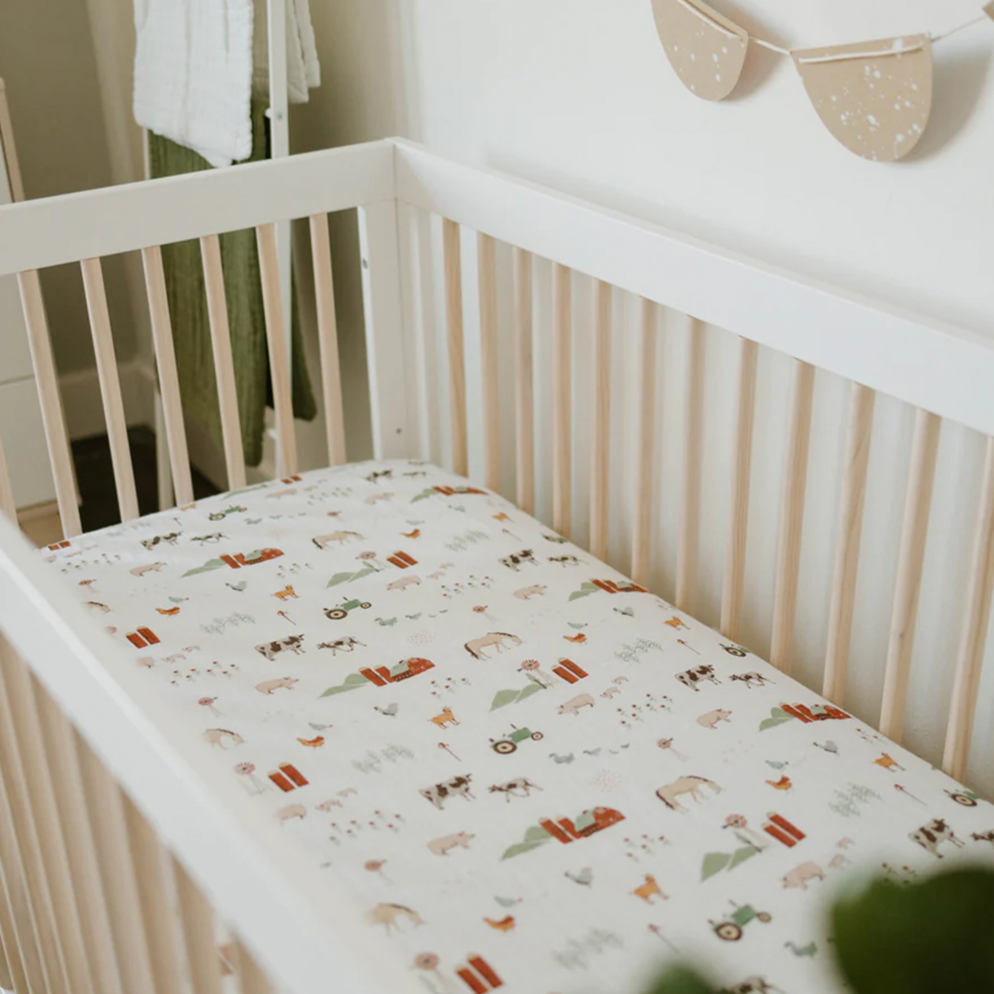 Cotton Muslin Crib Sheet - Farmyard