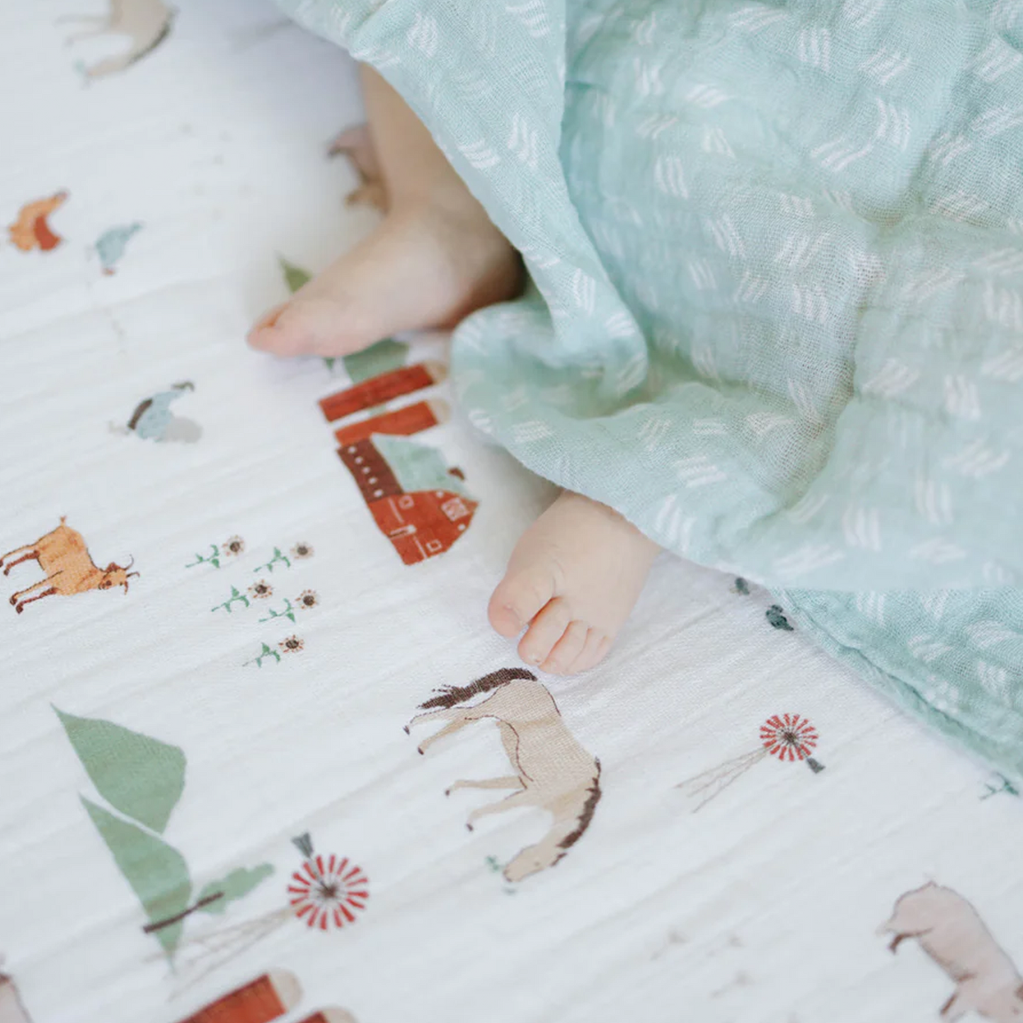 Cotton Muslin Crib Sheet - Farmyard